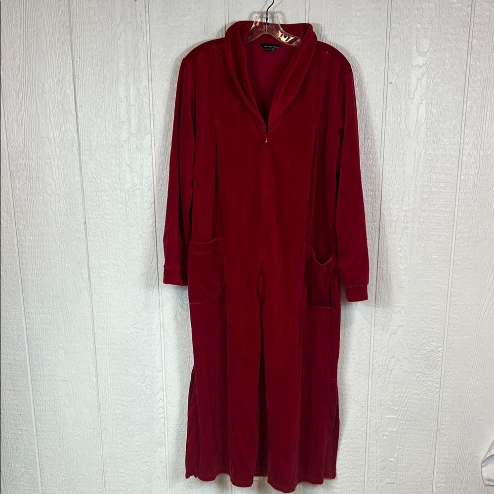 Jones New York Red Robe